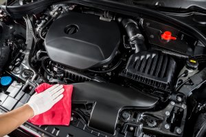 Was ist bei einer Motorwäsche zu beachten? ⋆ Autopflege - Tipps